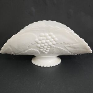 White Milkglass Grape Design Fan Vase